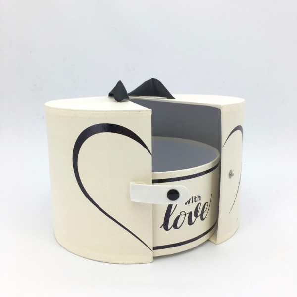 Round beige box with inner container "With Love" cm.22 H.17
