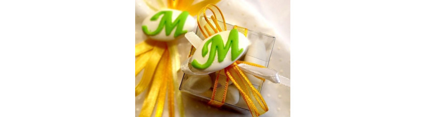 Decorated confetti favors