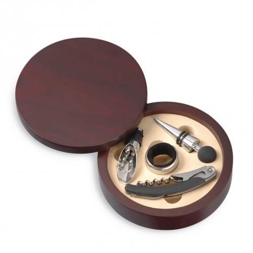 Wine set with 4 accessories in a round wooden box